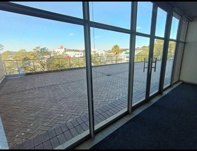 BUSINESS PROPERTY TO RENT IN CONSTANTIA KLOOF